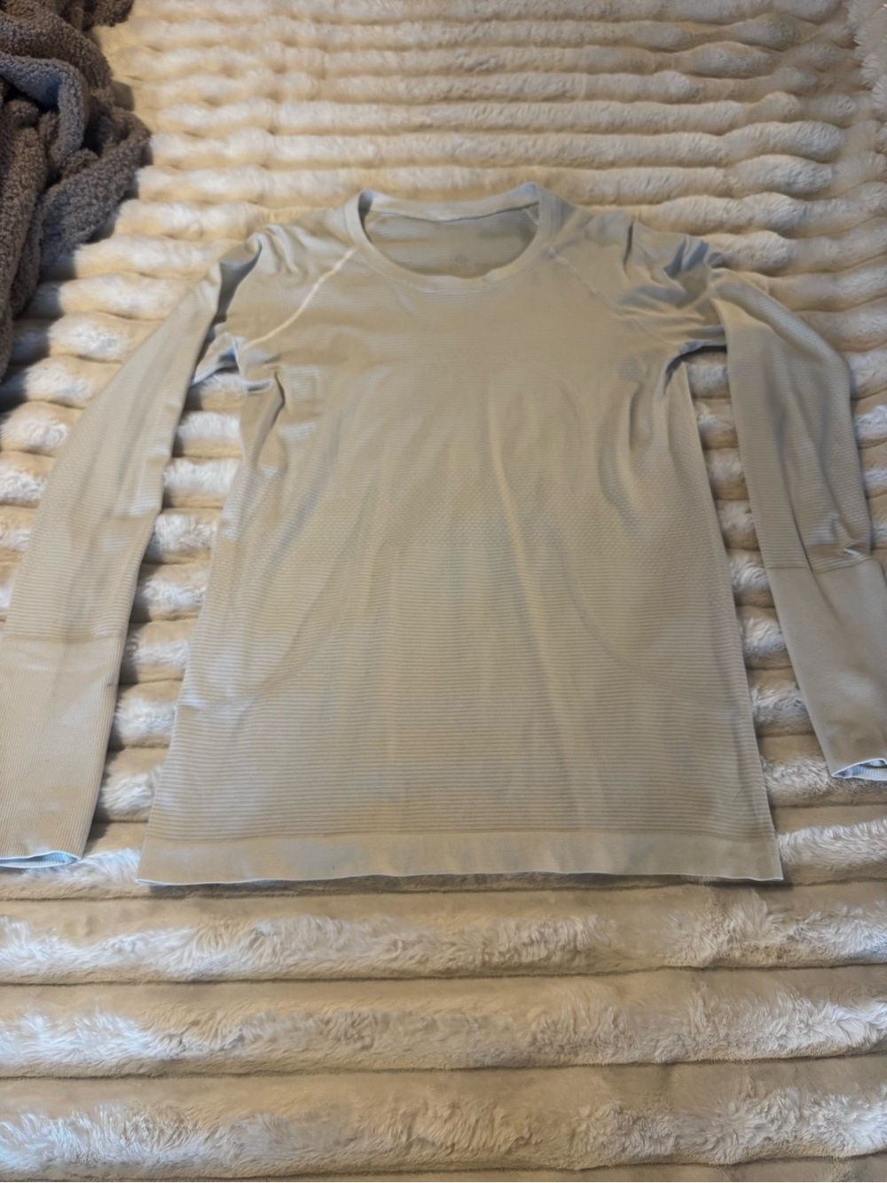 Authentic lululemon swiftly tech 2.0 long sleeve size 6